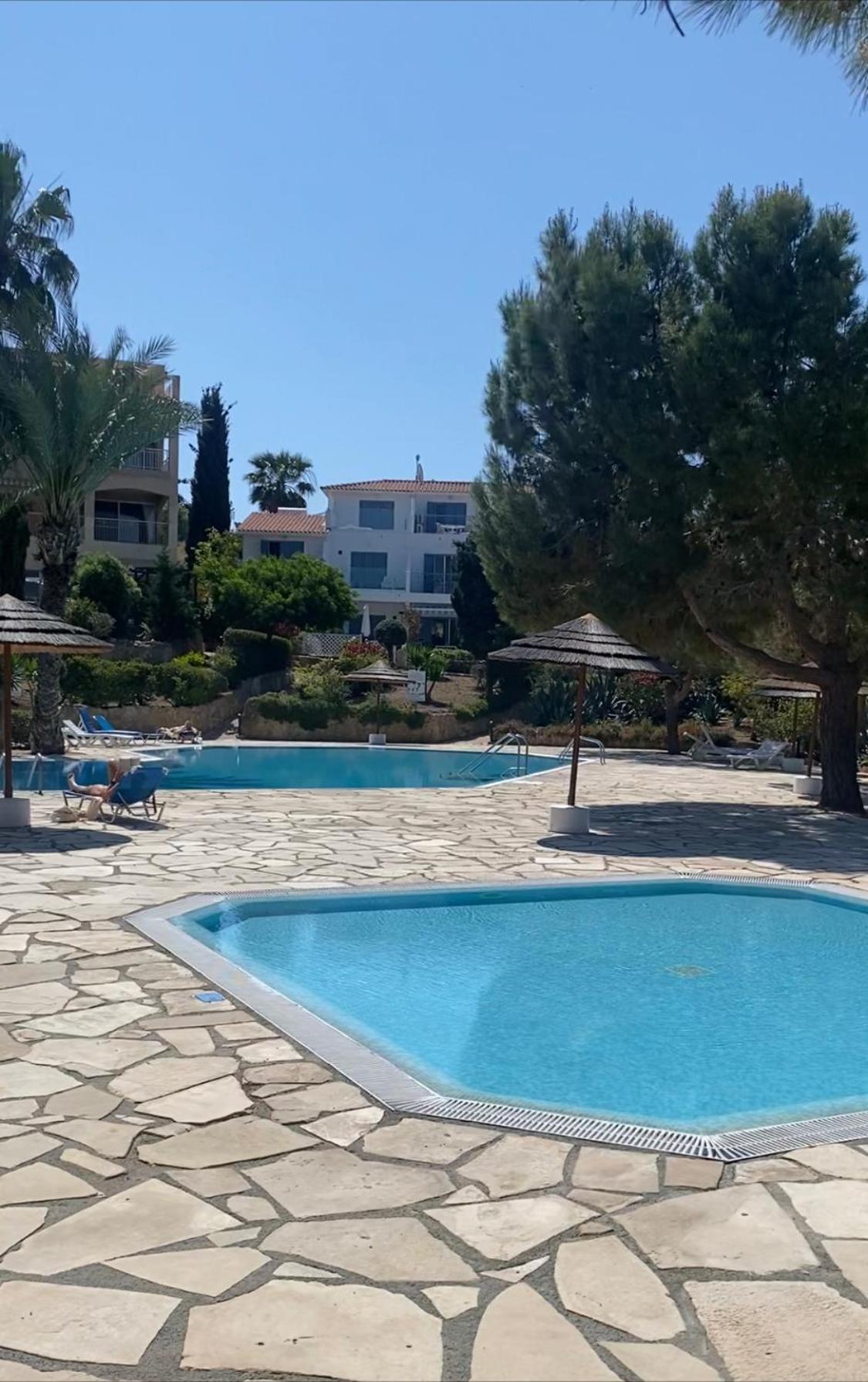 Newly Renovated- Regina Gardens 1, Venus Beach 500 M, Sea&Sunsets View, License Ooo7141 Paphos Exterior photo