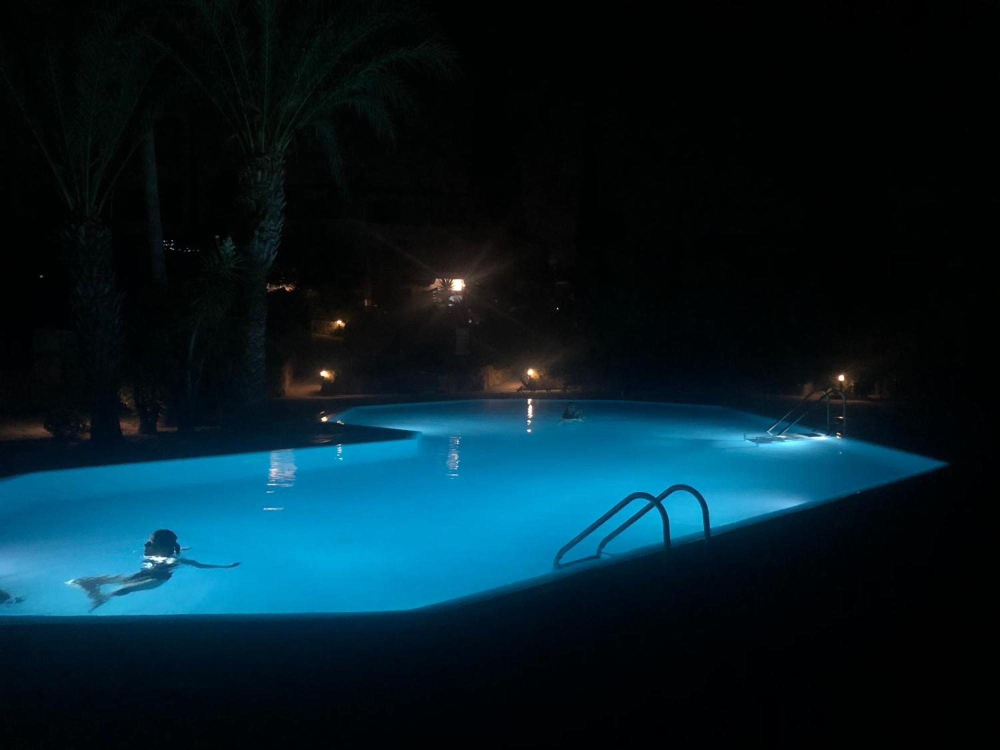 Newly Renovated- Regina Gardens 1, Venus Beach 500 M, Sea&Sunsets View, License Ooo7141 Paphos Exterior photo